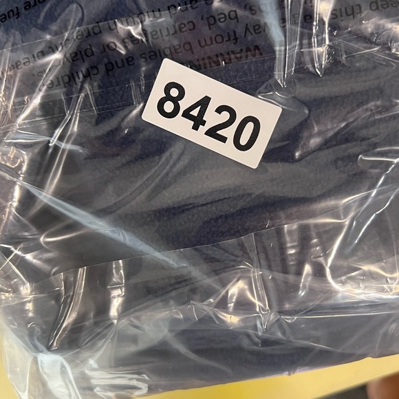 Vineyard Vines Men’s Medium Blue Fleece Vest Front and Back Whale Logo - Picture 8 of 8